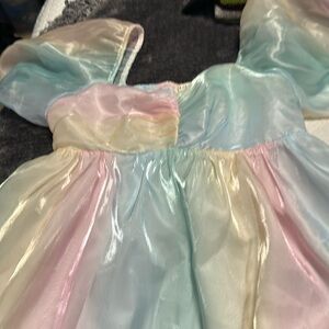 Baeverly Top Size Large. Multi-colored.